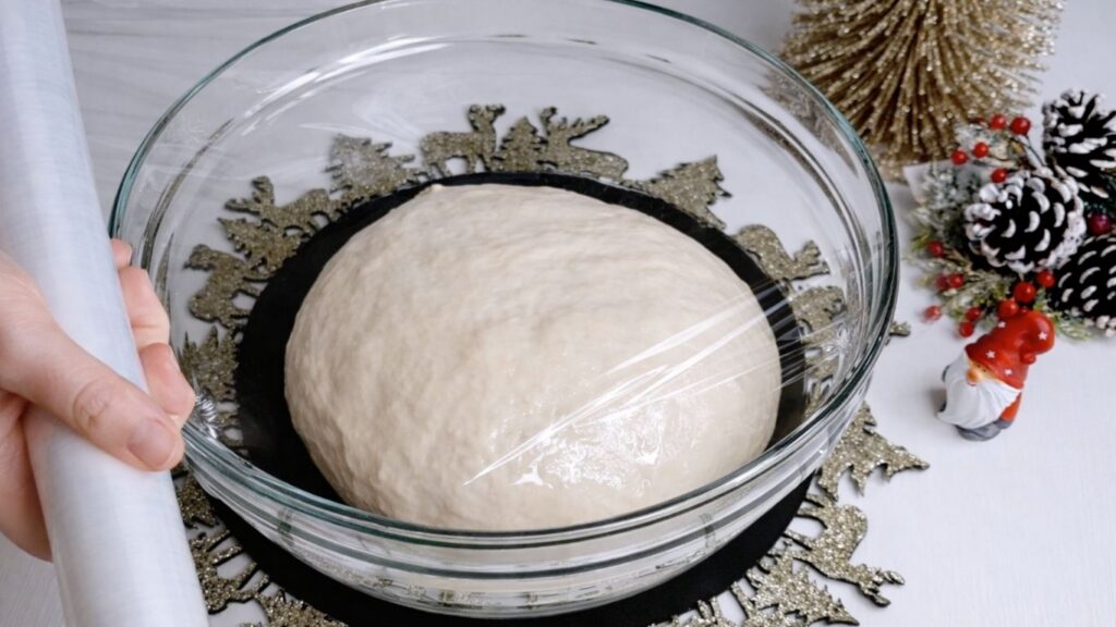 Covering homemade baguette dough for first rise