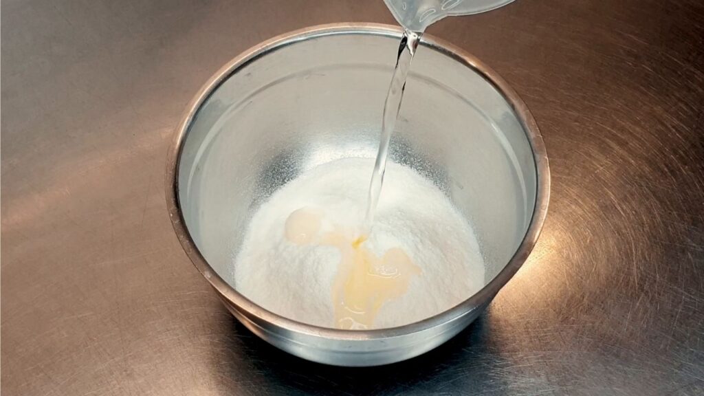 homemade fondant recipe – adding water to dextrose in a saucepan